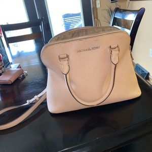 Micheal Kors purse